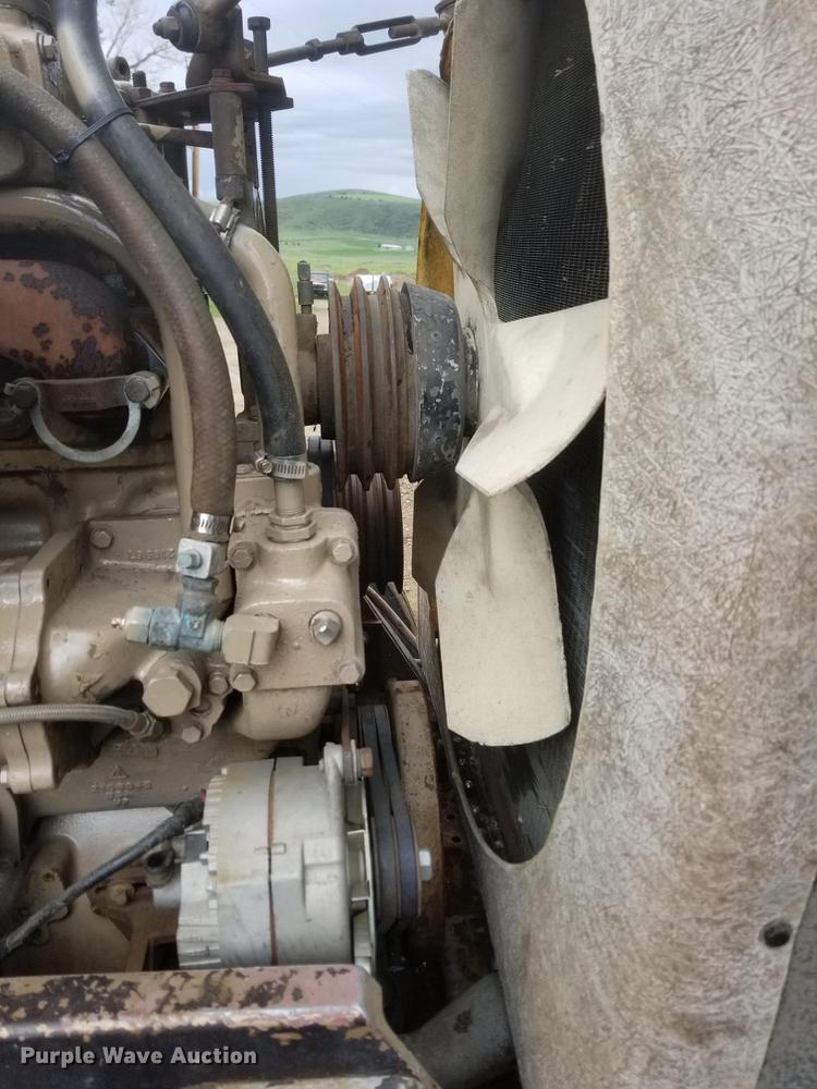 image for item DG1221 1972 Peterbilt 359A truck cab and chassis