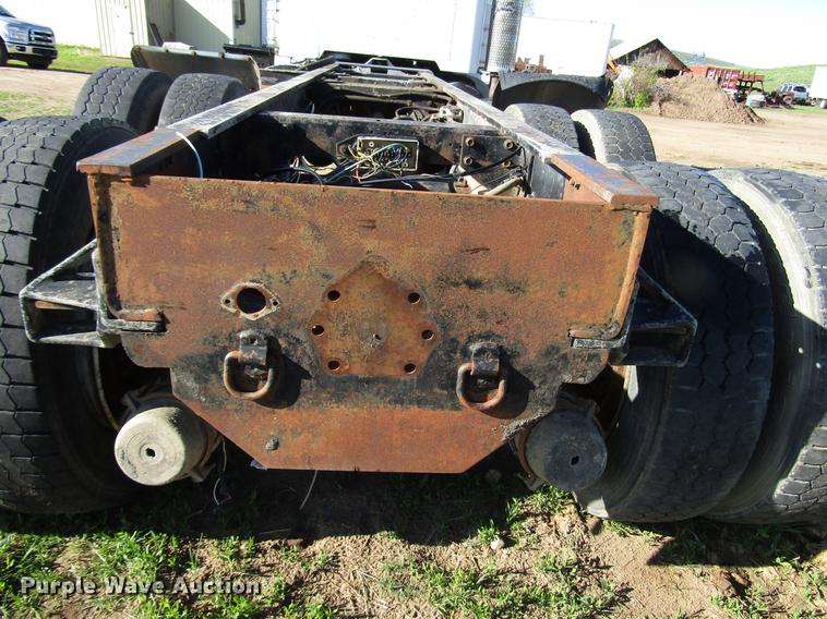 image for item DG1221 1972 Peterbilt 359A truck cab and chassis