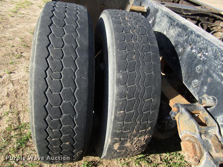 image for item DG1221 1972 Peterbilt 359A truck cab and chassis