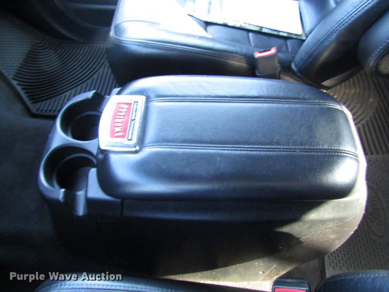 image for item DG1223 2006 Ford F350 Super Duty Crew Cab pickup truck