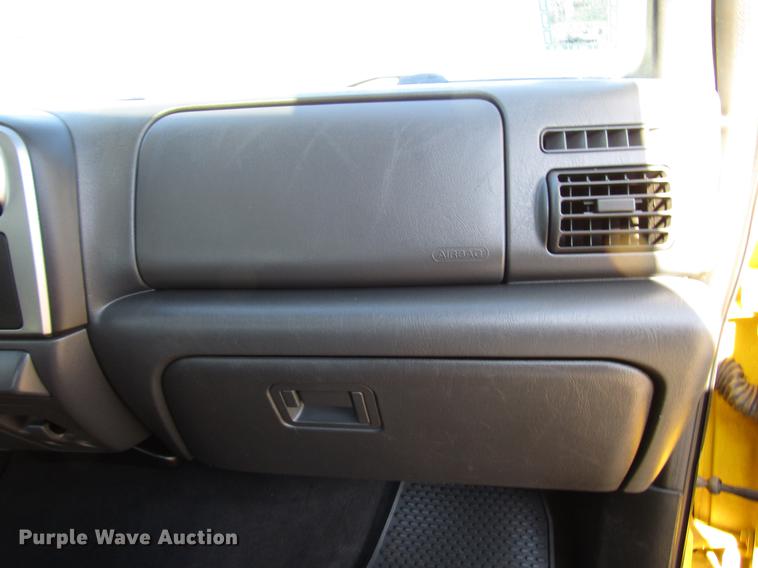 image for item DG1223 2006 Ford F350 Super Duty Crew Cab pickup truck