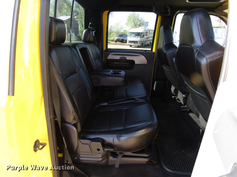 image for item DG1223 2006 Ford F350 Super Duty Crew Cab pickup truck