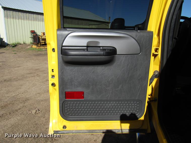 image for item DG1223 2006 Ford F350 Super Duty Crew Cab pickup truck