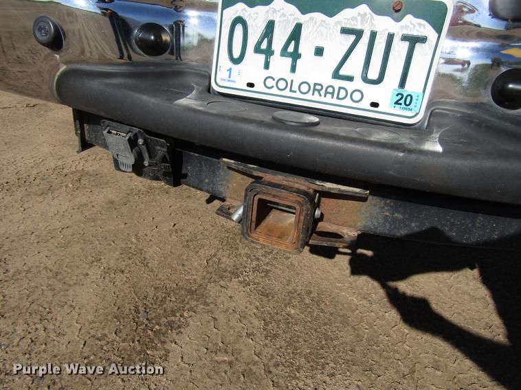 image for item DG1223 2006 Ford F350 Super Duty Crew Cab pickup truck