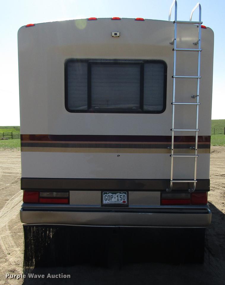 image for item DG1224 1994 Chevrolet Fleetwood P30 Pace Arrow RV