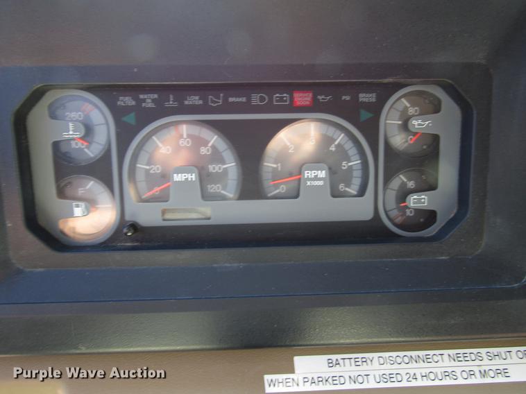 image for item DG1224 1994 Chevrolet Fleetwood P30 Pace Arrow RV