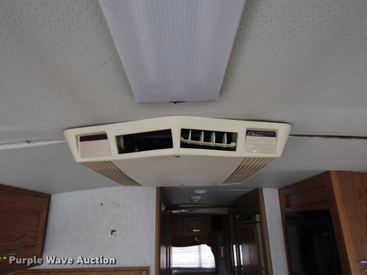 image for item DG1224 1994 Chevrolet Fleetwood P30 Pace Arrow RV