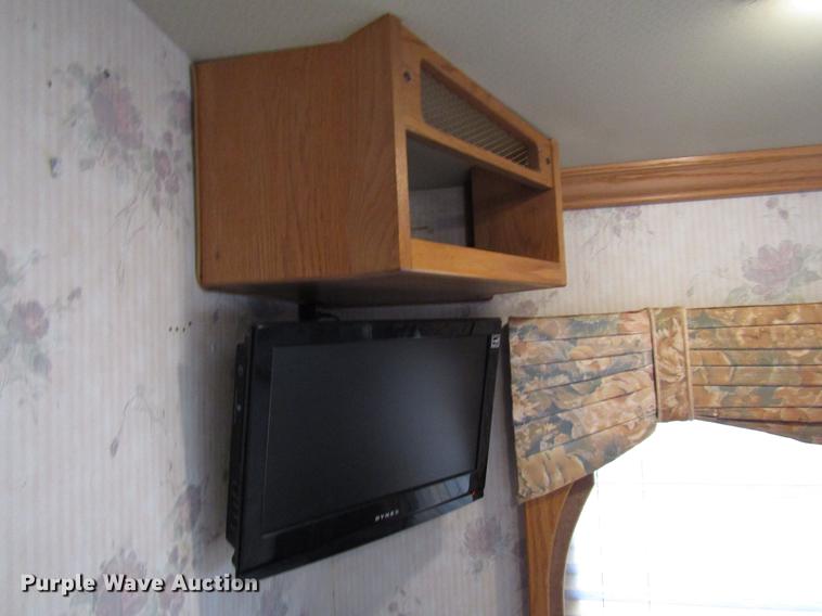 image for item DG1224 1994 Chevrolet Fleetwood P30 Pace Arrow RV