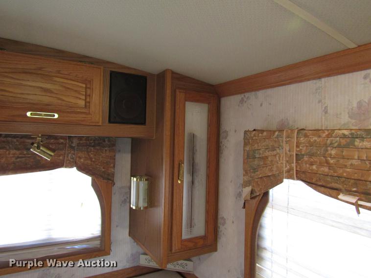 image for item DG1224 1994 Chevrolet Fleetwood P30 Pace Arrow RV