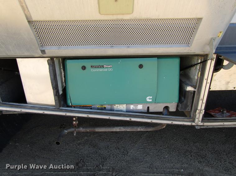 image for item DG1224 1994 Chevrolet Fleetwood P30 Pace Arrow RV