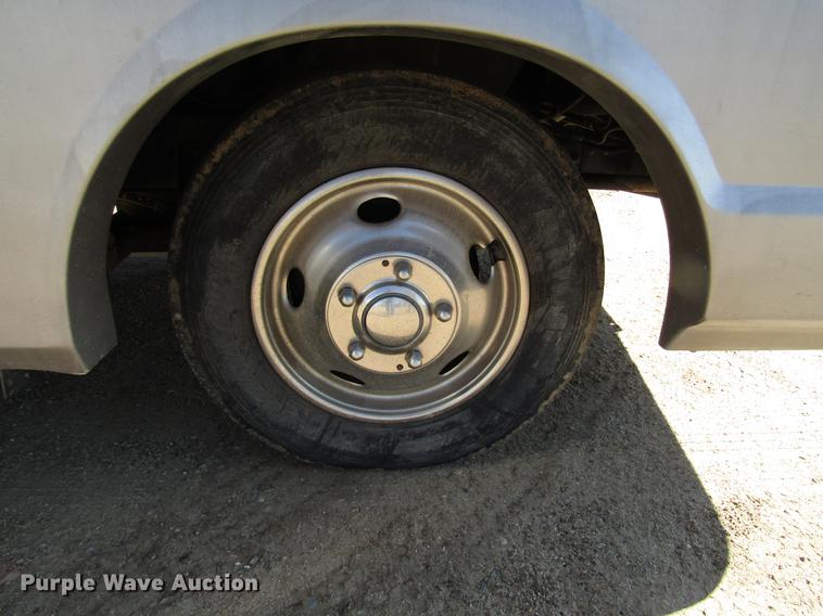 image for item DG1224 1994 Chevrolet Fleetwood P30 Pace Arrow RV