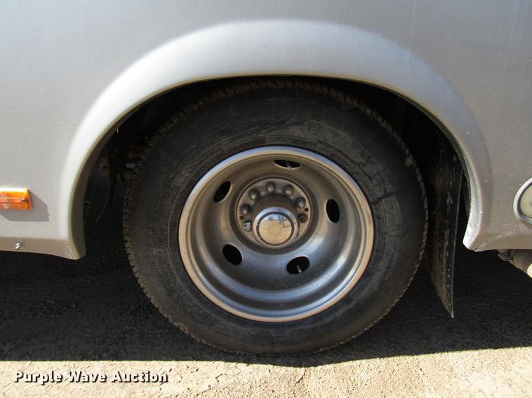 image for item DG1224 1994 Chevrolet Fleetwood P30 Pace Arrow RV