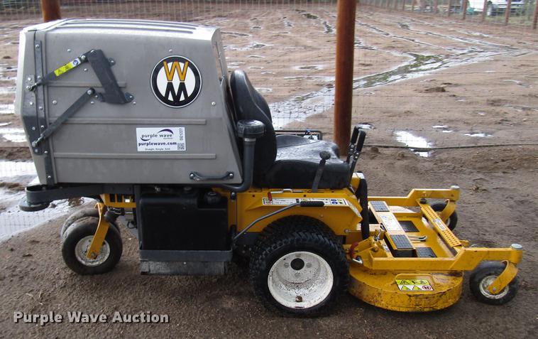 image for item DG1227 Walker MT25I lawn mower