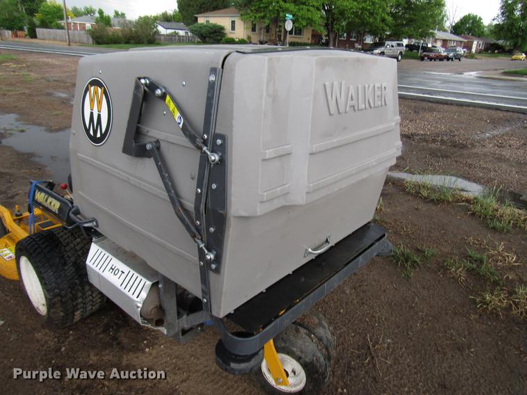 image for item DG1227 Walker MT25I lawn mower