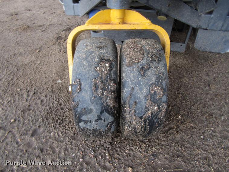 image for item DG1227 Walker MT25I lawn mower