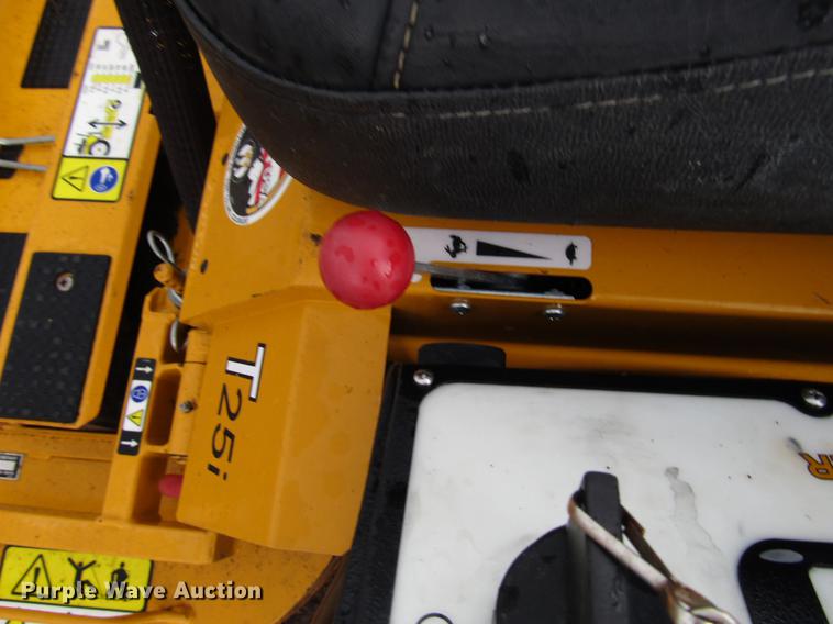 image for item DG1227 Walker MT25I lawn mower