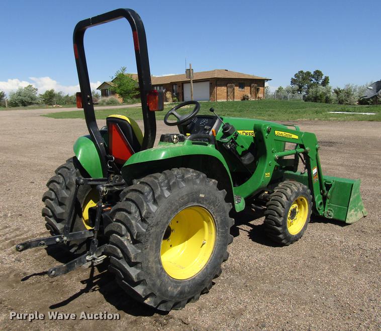 image for item DG1233 John Deere 3038E MFWD tractor