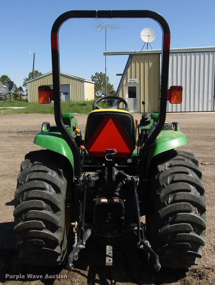image for item DG1233 John Deere 3038E MFWD tractor