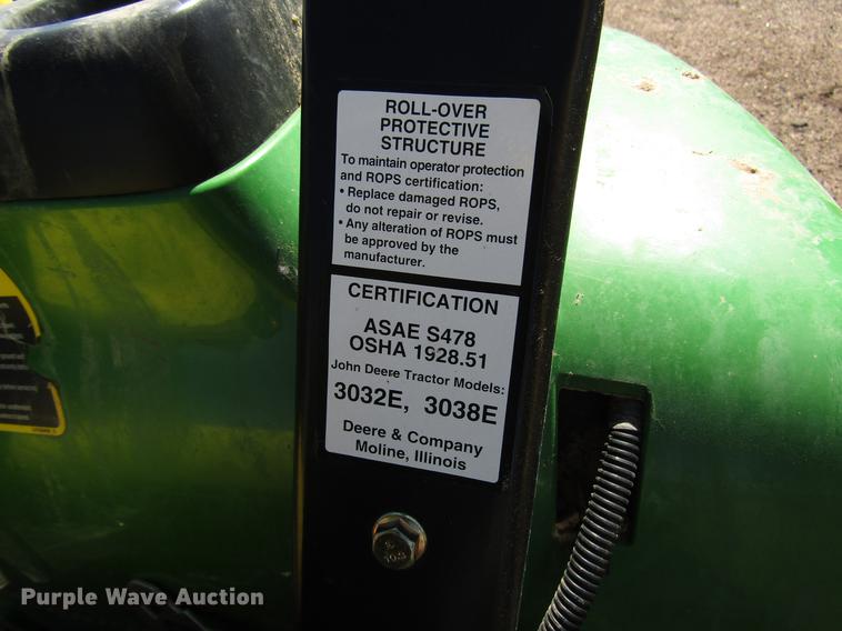image for item DG1233 John Deere 3038E MFWD tractor