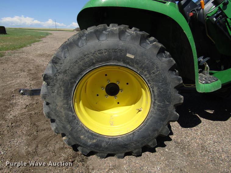 image for item DG1233 John Deere 3038E MFWD tractor