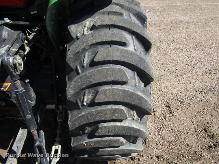 image for item DG1233 John Deere 3038E MFWD tractor