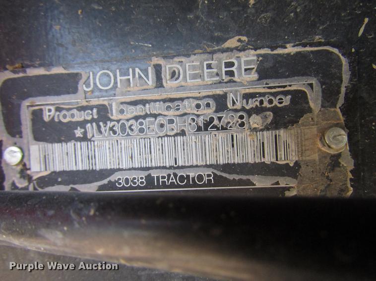 image for item DG1233 John Deere 3038E MFWD tractor