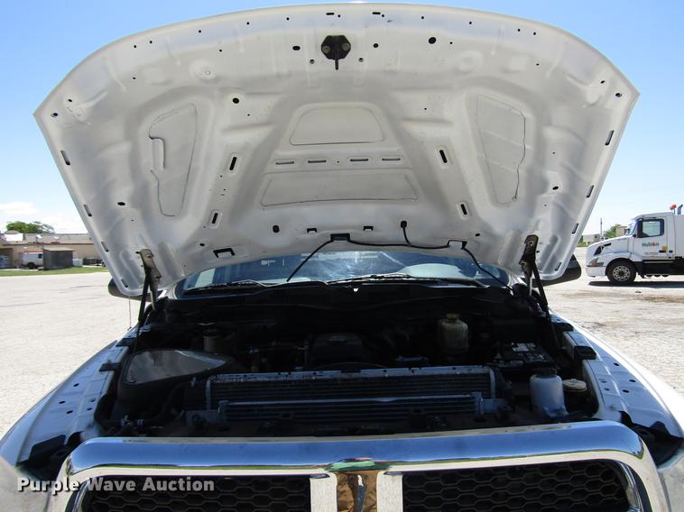 image for item DG1236 2014 Dodge Ram 5500 Crew Cab flatbed truck