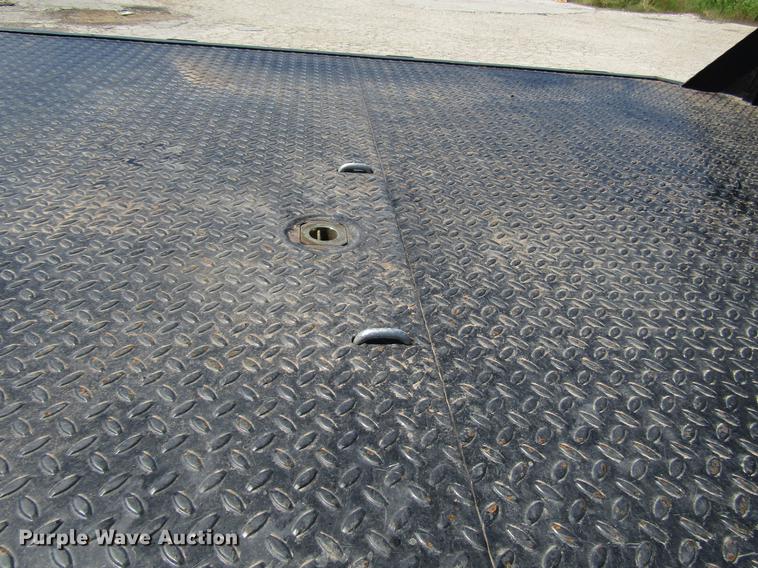 image for item DG1236 2014 Dodge Ram 5500 Crew Cab flatbed truck