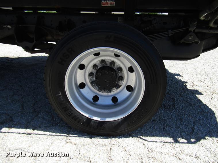 image for item DG1236 2014 Dodge Ram 5500 Crew Cab flatbed truck