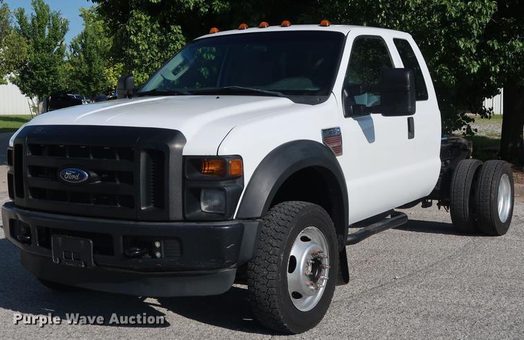image for item DG3499 2008 Ford F550 SuperCab truck cab and chassis