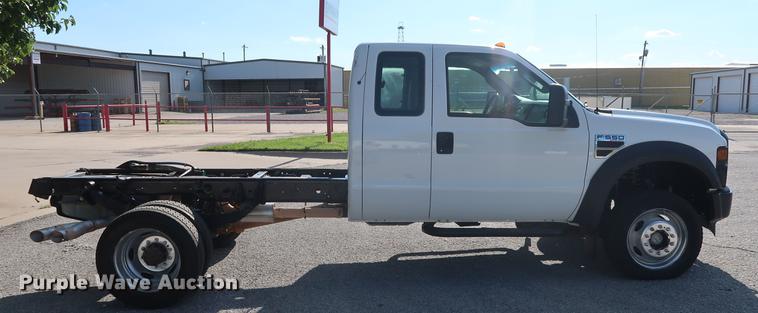 image for item DG3499 2008 Ford F550 SuperCab truck cab and chassis