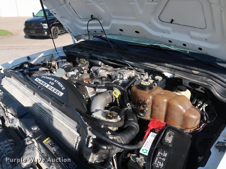 image for item DG3499 2008 Ford F550 SuperCab truck cab and chassis