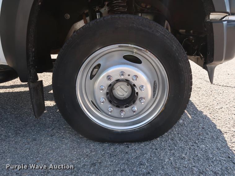 image for item DG3499 2008 Ford F550 SuperCab truck cab and chassis