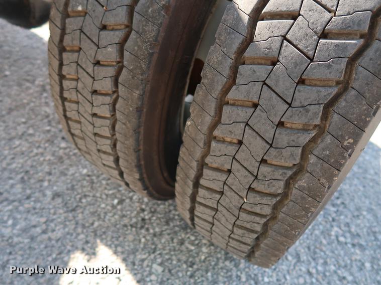 image for item DG3499 2008 Ford F550 SuperCab truck cab and chassis