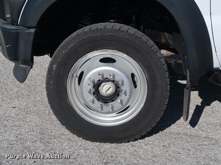 image for item DG3499 2008 Ford F550 SuperCab truck cab and chassis