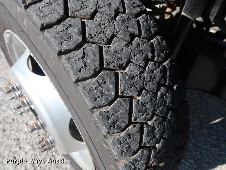 image for item DG3499 2008 Ford F550 SuperCab truck cab and chassis