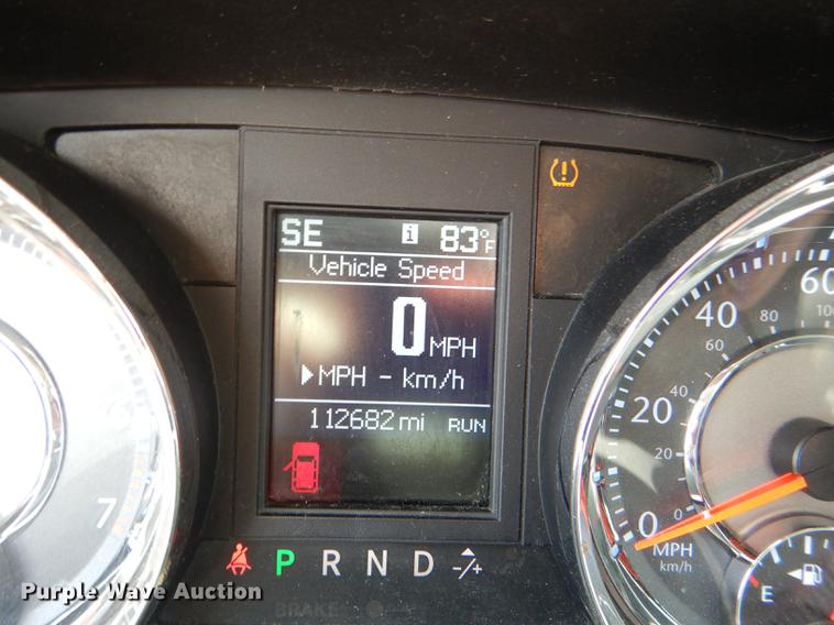 image for item DG4764 2012 Chrysler Town & Country van