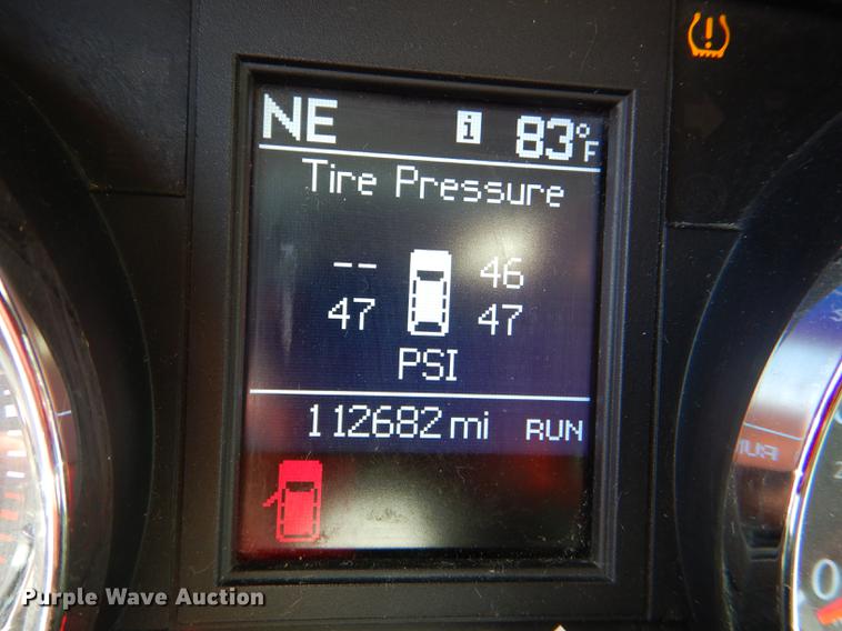 image for item DG4764 2012 Chrysler Town & Country van