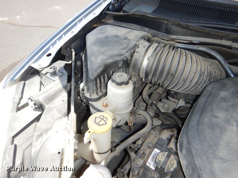 image for item DG4764 2012 Chrysler Town & Country van