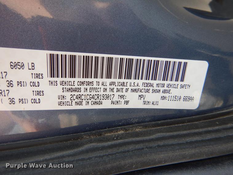 image for item DG4764 2012 Chrysler Town & Country van