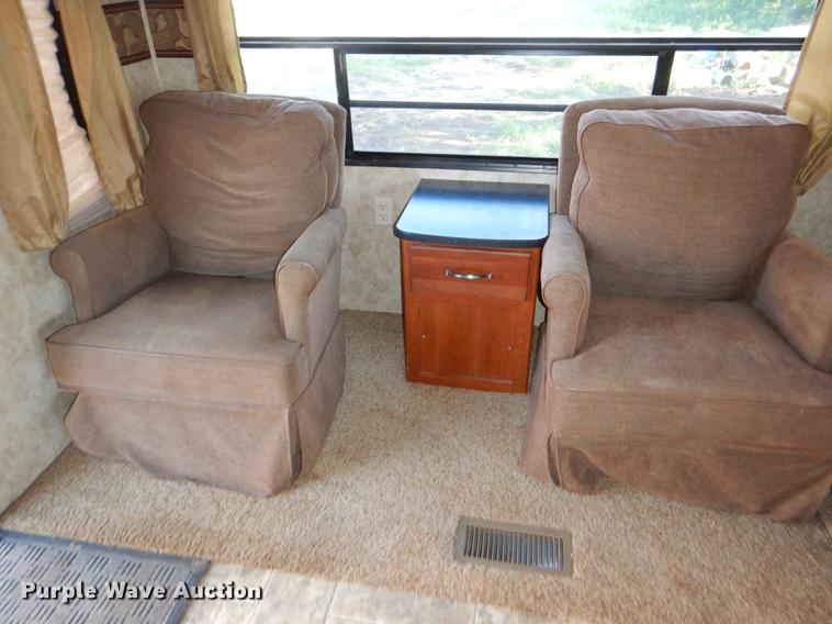 image for item DG4765 2012 Keystone Cougar 26S camper