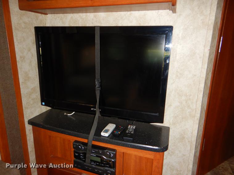 image for item DG4765 2012 Keystone Cougar 26S camper