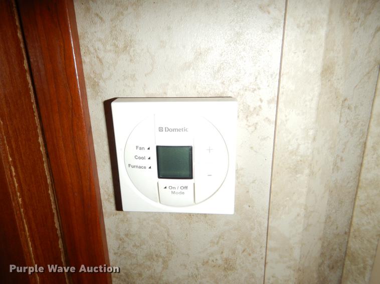 image for item DG4765 2012 Keystone Cougar 26S camper