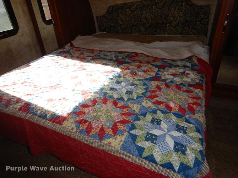 image for item DG4765 2012 Keystone Cougar 26S camper