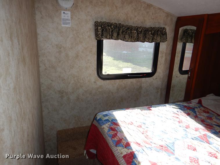 image for item DG4765 2012 Keystone Cougar 26S camper