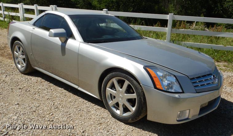 image for item DG4766 2005 Cadillac XLR convertible