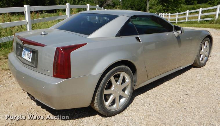 image for item DG4766 2005 Cadillac XLR convertible