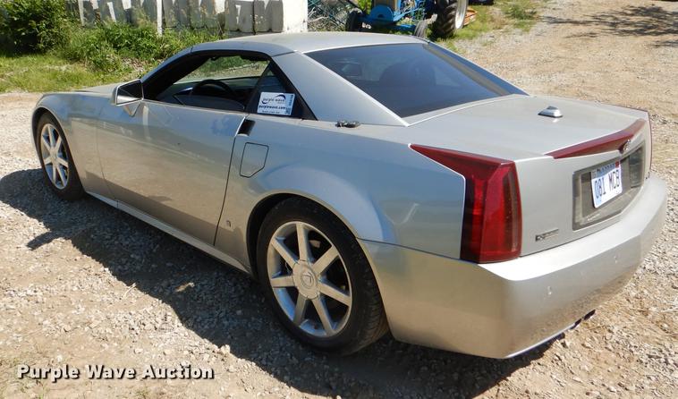 image for item DG4766 2005 Cadillac XLR convertible