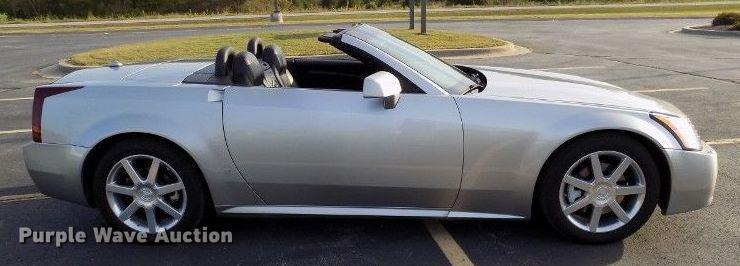 image for item DG4766 2005 Cadillac XLR convertible