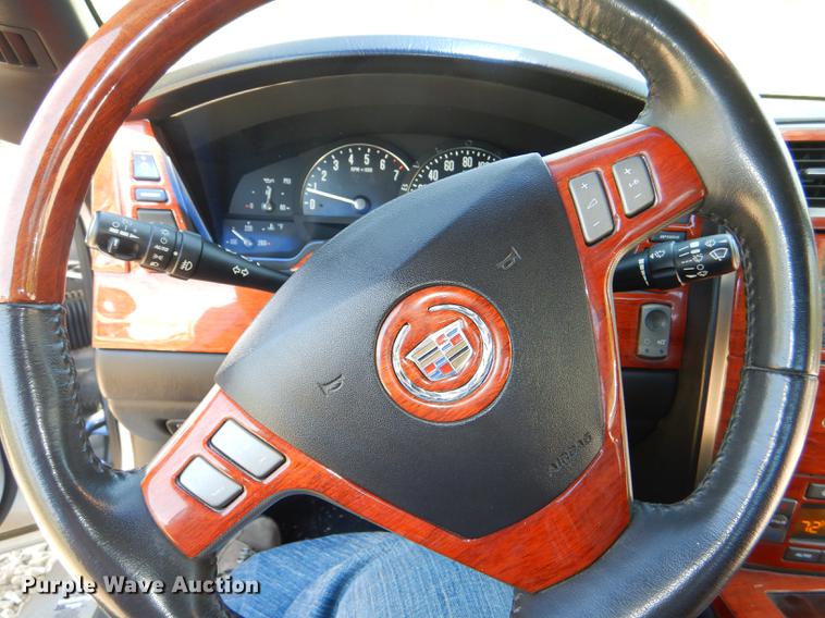 image for item DG4766 2005 Cadillac XLR convertible